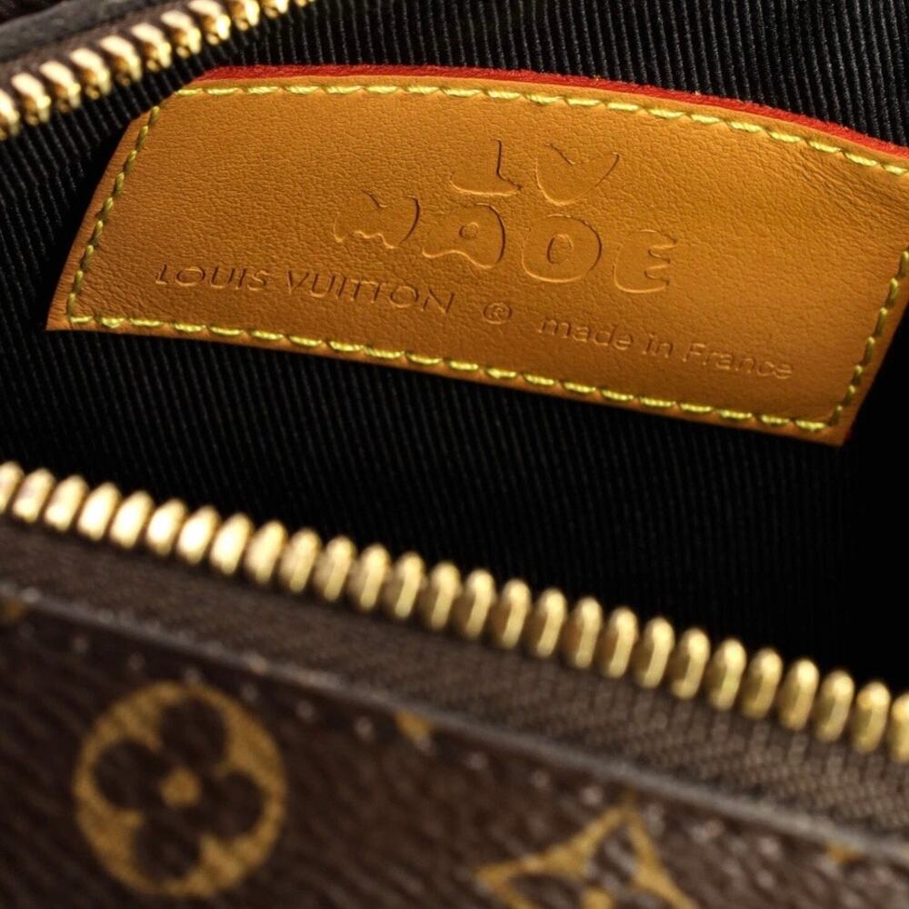 Rare Limited Edition Louis Vuitton x Nigo Monogram Duck Bag - Picture 6 of 6